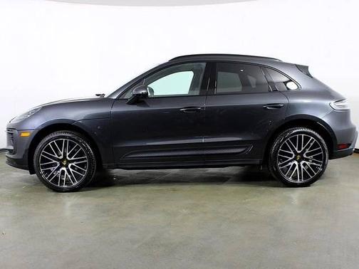Volcano Grey Metallic 2026 Porsche Macan