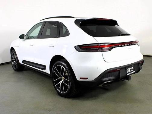 2025 Porsche Macan 