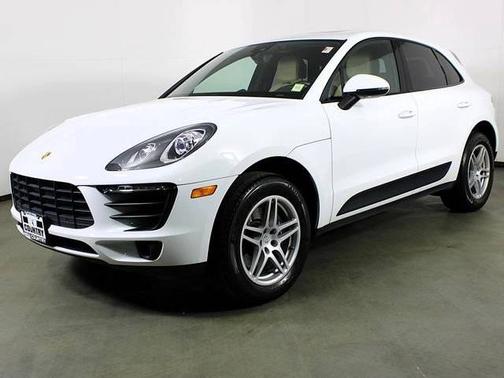 White 2018 Porsche Macan