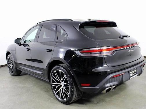 2023 Porsche Macan 