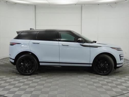 2024 Land Rover Range Rover Evoque Dynamic SE