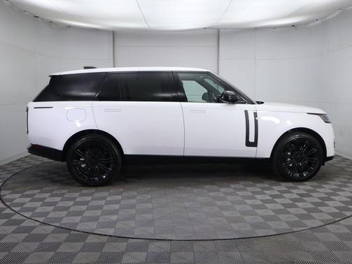 2026 Land Rover Range Rover P400 SE 7 Seat