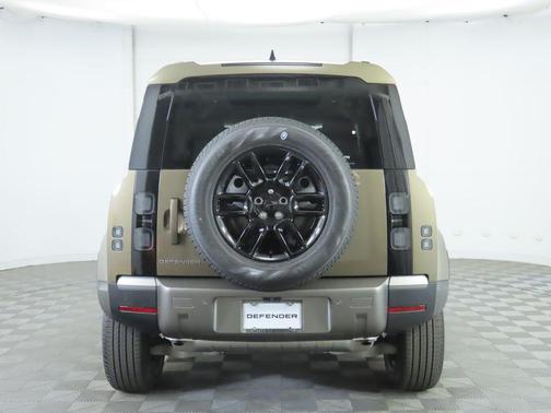 2026 Land Rover Defender P300 S