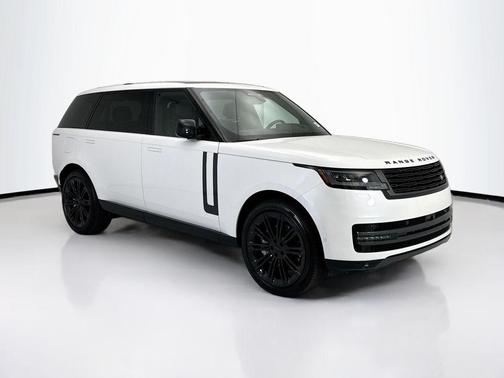 Ostuni Pearl Wht Prem Met 2026 Land Rover Range Rover P530 SE 7 Seat