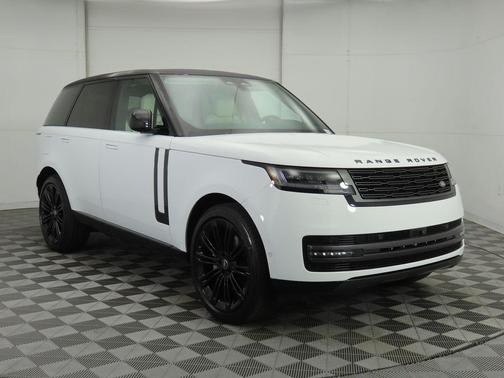 2025 Land Rover Range Rover P400 SE