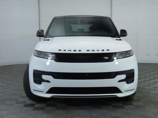 2024 Land Rover Range Rover Sport SE