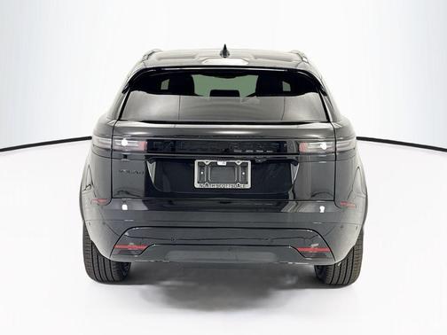 Santorini Black Metallic 2026 Land Rover Range Rover Velar P250 SE R-Dynamic