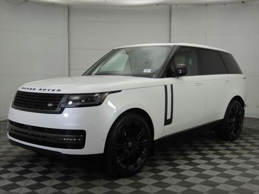 2025 Land Rover Range Rover P530 SE