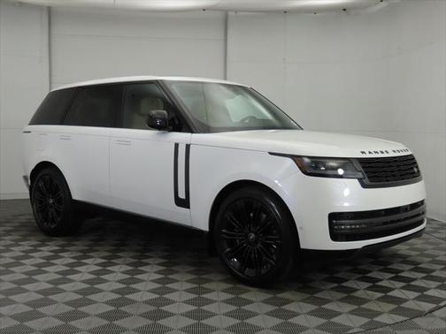 2025 Land Rover Range Rover P530 SE