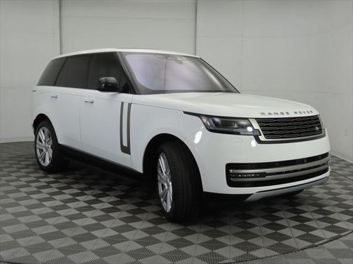 2023 Land Rover Range Rover P530 SE