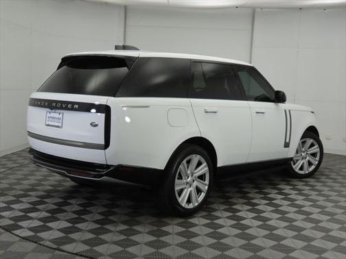 2023 Land Rover Range Rover P530 SE