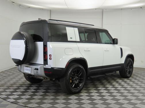 2024 Land Rover Defender 110 P300