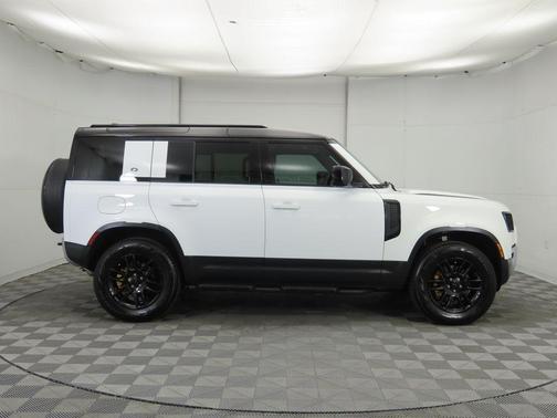 2024 Land Rover Defender 110 P300