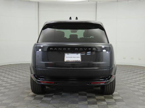 2025 Land Rover Range Rover P400 SE 7 Seat