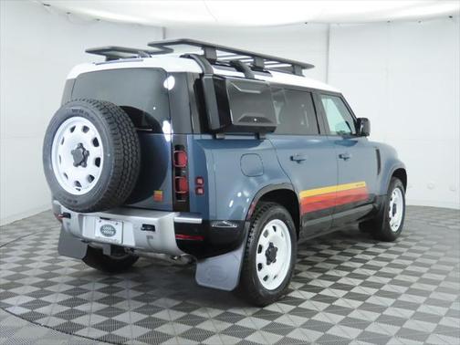 2025 Land Rover Defender 110 P300