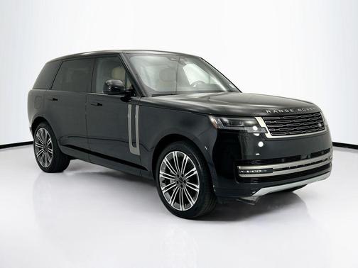 Santorini Black Metallic 2026 Land Rover Range Rover P530 SE 7 Seat