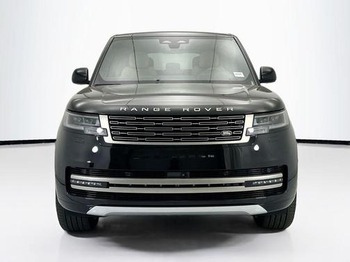 Santorini Black Metallic 2026 Land Rover Range Rover P530 SE 7 Seat