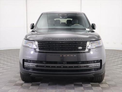 2025 Land Rover Range Rover P400 SE 7 Seat