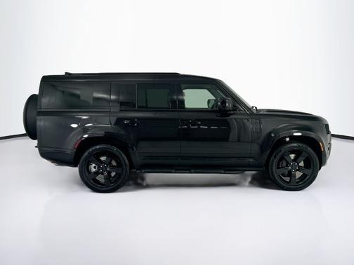 Santorini Black Metallic 2026 Land Rover Defender X-Dynamic SE