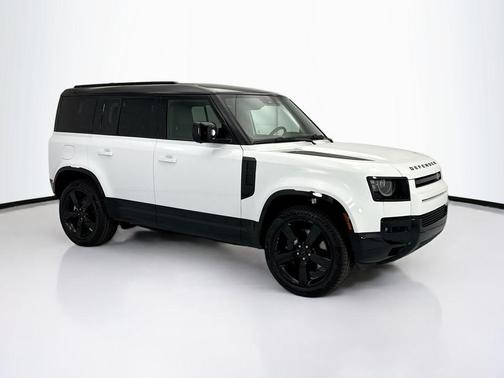 Fuji White 2026 Land Rover Defender P400 X-Dynamic SE