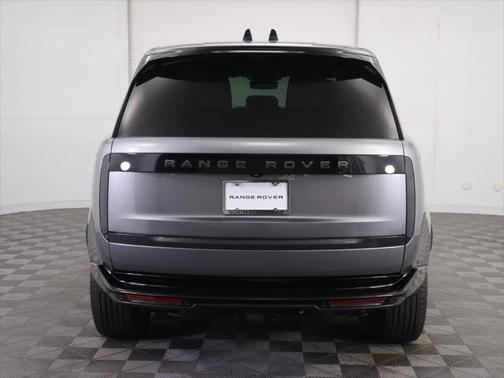 2024 Land Rover Range Rover Autobiography
