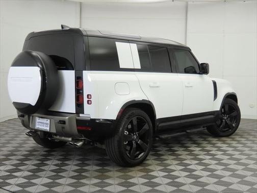 2025 Land Rover Defender 110 P500 X-Dynamic SE