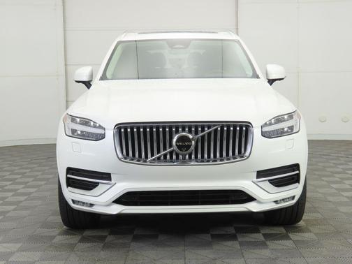 2024 Volvo XC90 B6 Plus Bright Theme 7-Seater