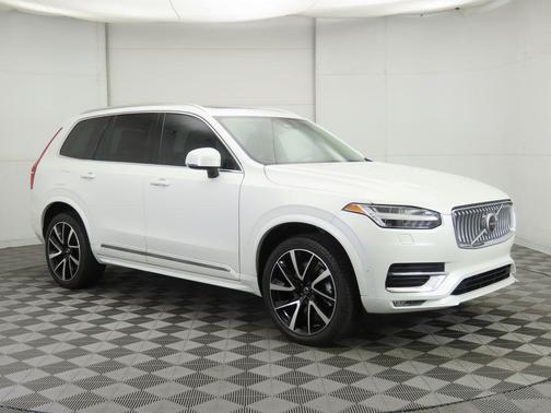 2024 Volvo XC90 B6 Plus Bright Theme 7-Seater