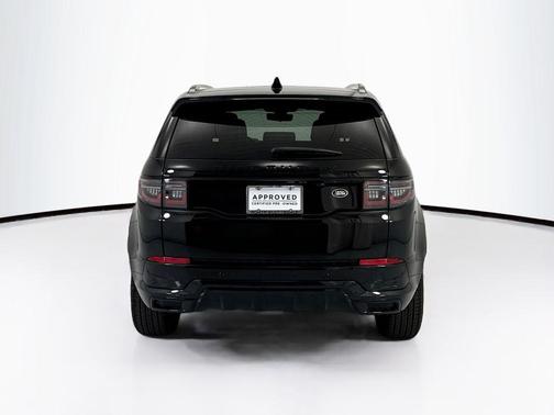 Santorini Black Metallic 2022 Land Rover Discovery Sport SE R-Dynamic