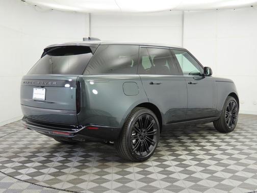 2026 Land Rover Range Rover P400 SE