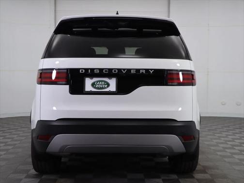 2025 Land Rover Discovery P300 S