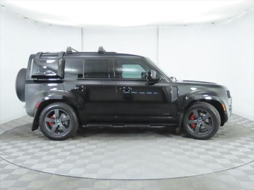 2024 Land Rover Defender 110 P400 X
