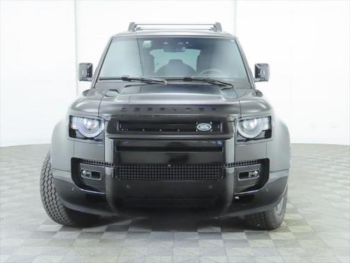 2024 Land Rover Defender 110 P400 X