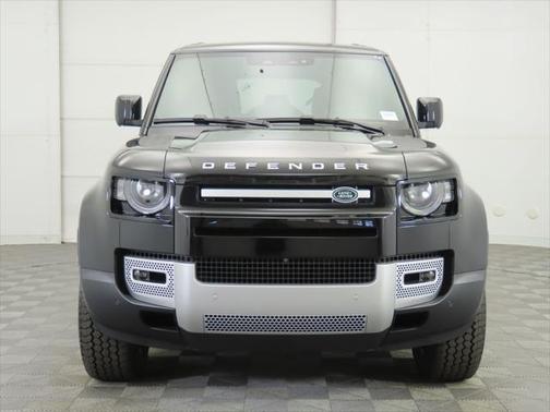 2025 Land Rover Defender 110 P400 S