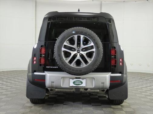 2025 Land Rover Defender 110 P400 S