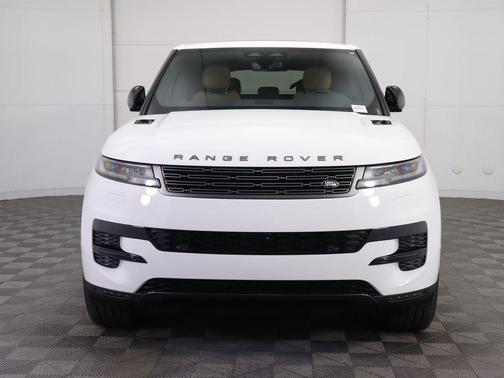 2026 Land Rover Range Rover Sport SE