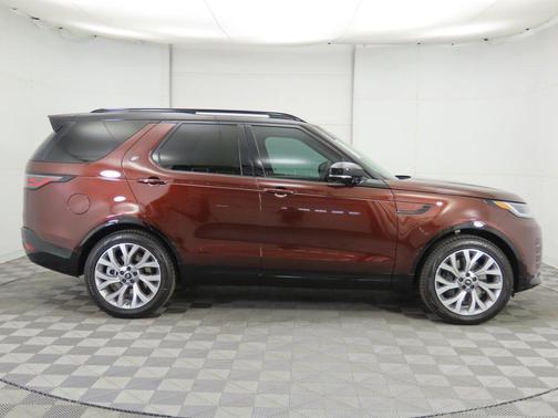 2026 Land Rover Discovery Gemini Edition