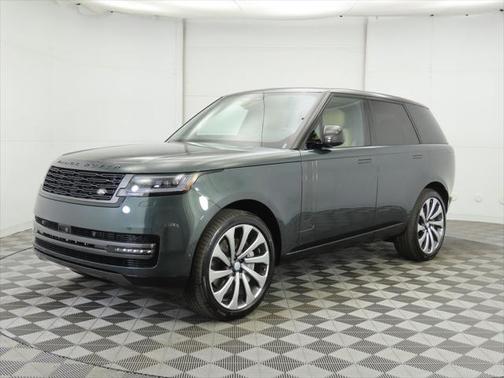 2025 Land Rover Range Rover P530 SE