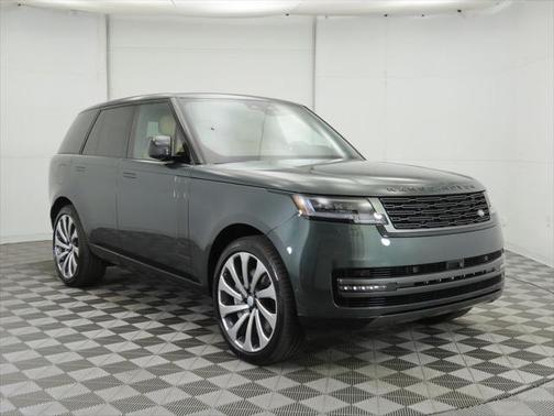 2025 Land Rover Range Rover P530 SE