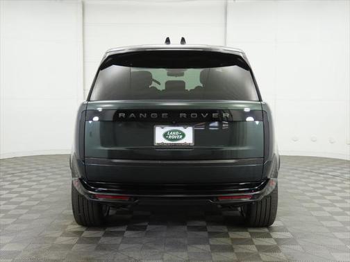 2025 Land Rover Range Rover P530 SE