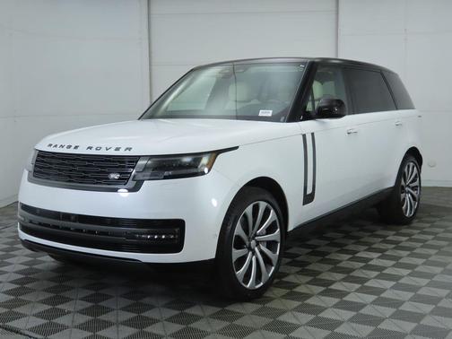 2025 Land Rover Range Rover P530 SE 7 Seat