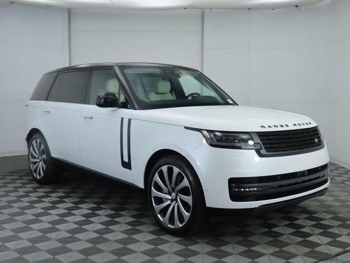 2025 Land Rover Range Rover P530 SE 7 Seat
