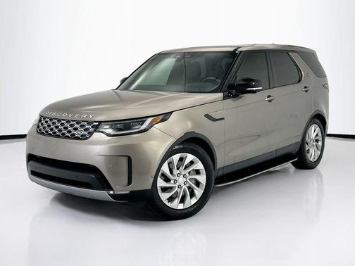 Bronze Metallic 2025 Land Rover Discovery P300 S