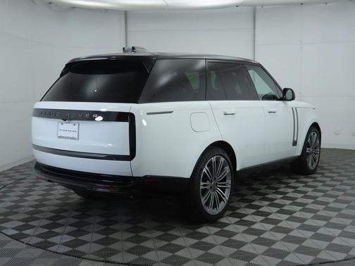 2025 Land Rover Range Rover P530 Autobiography