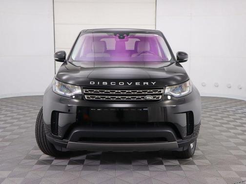 Photo 2 of 50 of 2020 Land Rover Discovery SE