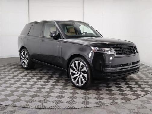 2025 Land Rover Range Rover P400 SE