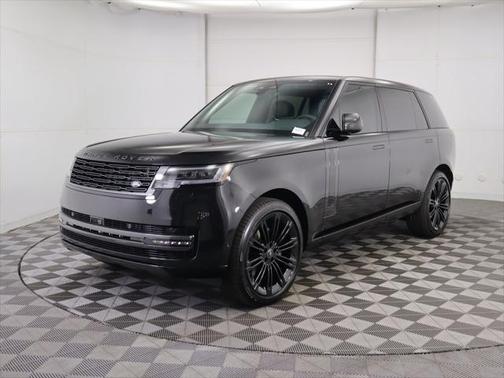 2025 Land Rover Range Rover P400 SE 7 Seat