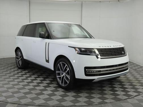 2025 Land Rover Range Rover P550e SE