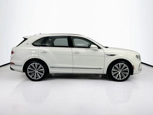 2022 Bentley Bentayga V8