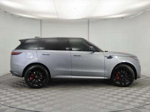 2023 Land Rover Range Rover Sport SE